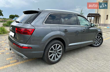 Внедорожник / Кроссовер Audi Q7 2019 в 