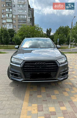 Внедорожник / Кроссовер Audi Q7 2019 в 