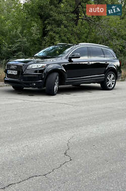 Внедорожник / Кроссовер Audi Q7 2015 в 