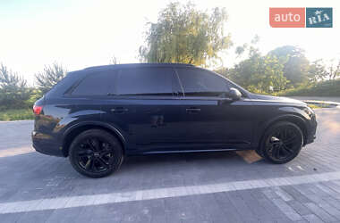 Внедорожник / Кроссовер Audi Q7 2023 в 