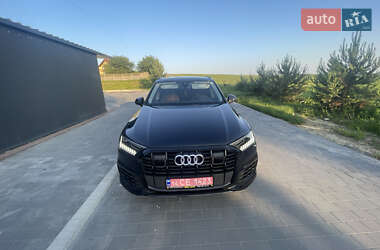 Внедорожник / Кроссовер Audi Q7 2023 в 
