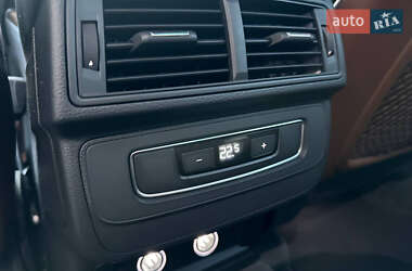 Внедорожник / Кроссовер Audi Q7 2017 в 
