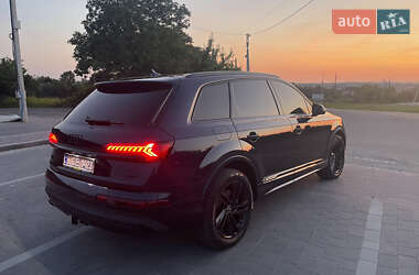 Внедорожник / Кроссовер Audi Q7 2023 в 
