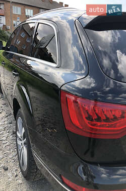 Внедорожник / Кроссовер Audi Q7 2014 в 