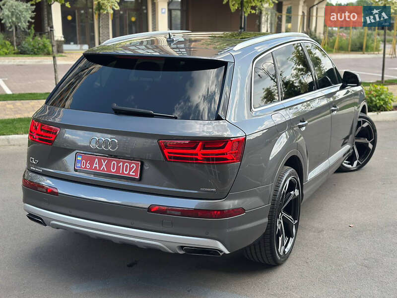 Внедорожник / Кроссовер Audi Q7 2019 в Киеве