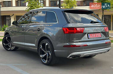 Внедорожник / Кроссовер Audi Q7 2019 в 