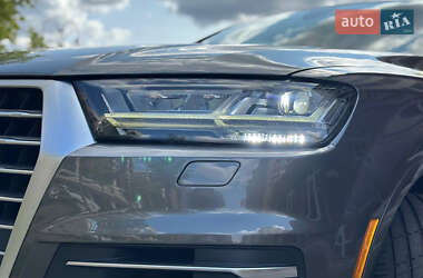 Внедорожник / Кроссовер Audi Q7 2019 в 