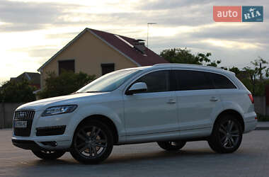 Внедорожник / Кроссовер Audi Q7 2014 в 