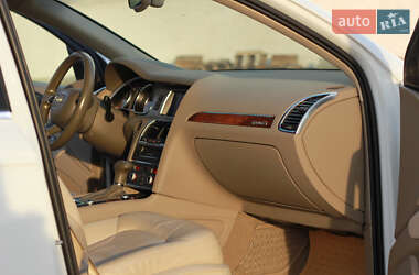 Внедорожник / Кроссовер Audi Q7 2014 в Киеве
