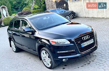 Внедорожник / Кроссовер Audi Q7 2006 в 