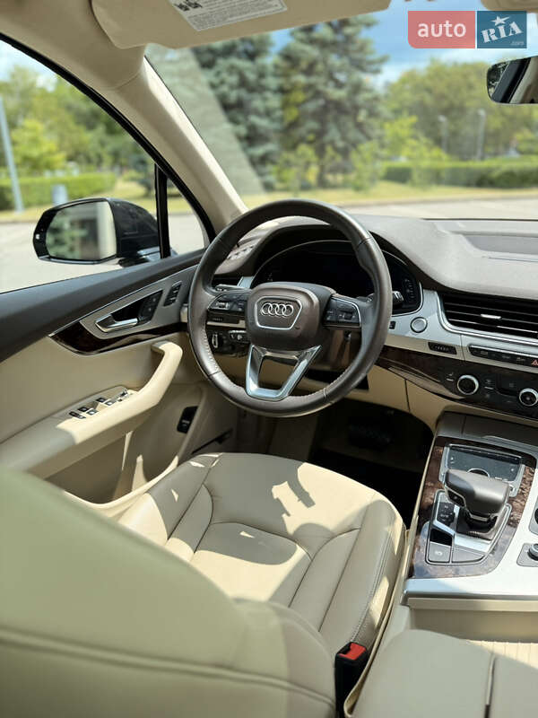 Позашляховик / Кросовер Audi Q7 2018 в Одесі фото 15 Позашляховик / Кросовер Audi Q7 2018 в Одесі