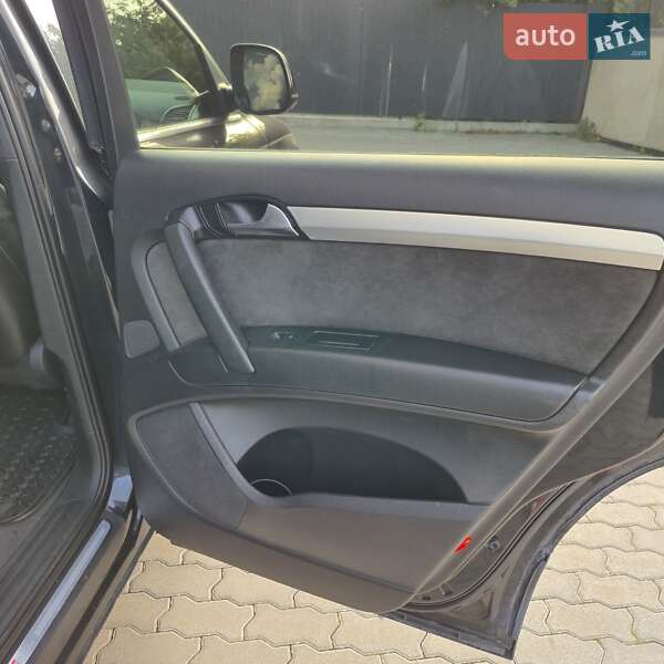 Внедорожник / Кроссовер Audi Q7 2007 в Жовкве