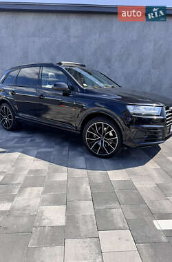 Внедорожник / Кроссовер Audi Q7 2016 в Киеве