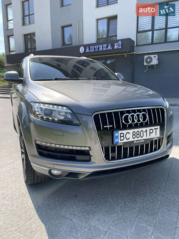 Внедорожник / Кроссовер Audi Q7 2011 в Новояворовске