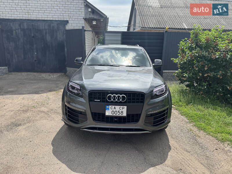 Позашляховик / Кросовер Audi Q7 2015 в Черкасах
