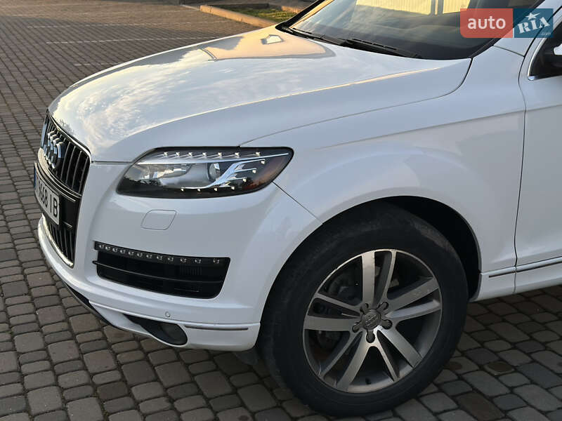 Позашляховик / Кросовер Audi Q7 2010 в Івано-Франківську