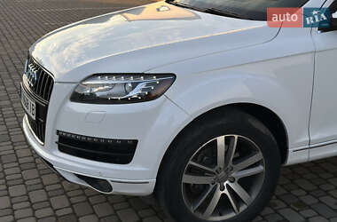 Позашляховик / Кросовер Audi Q7 2010 в 