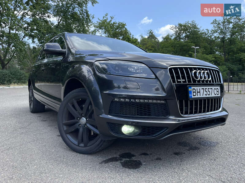 Внедорожник / Кроссовер Audi Q7 2010 в Одессе