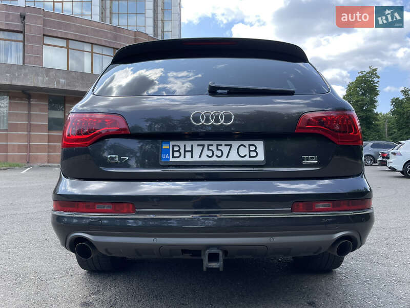 Внедорожник / Кроссовер Audi Q7 2010 в Одессе
