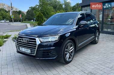 Внедорожник / Кроссовер Audi Q7 2016 в 