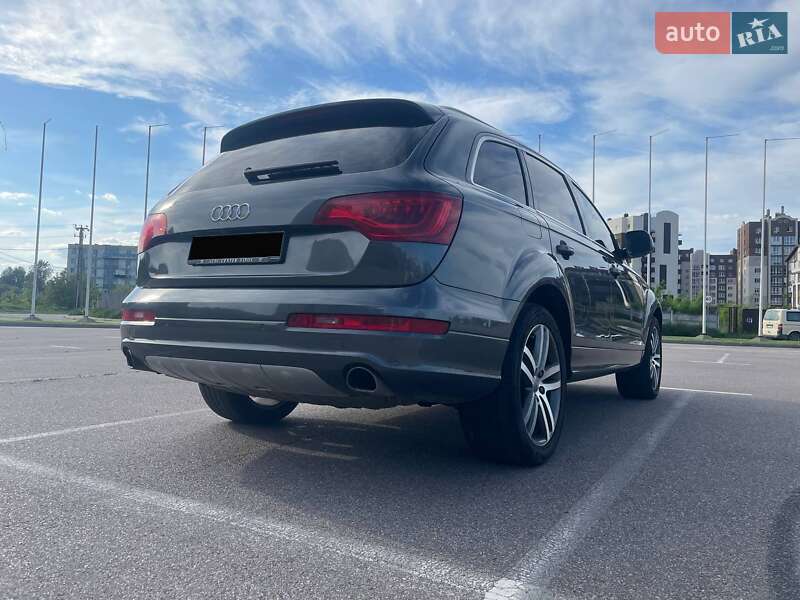 Позашляховик / Кросовер Audi Q7 2009 в Києві