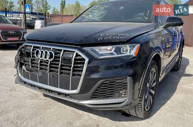 Внедорожник / Кроссовер Audi Q7 2019 в 