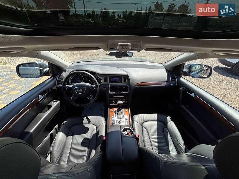 Позашляховик / Кросовер Audi Q7 2015 в Львові