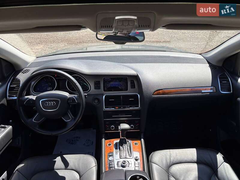 Позашляховик / Кросовер Audi Q7 2015 в Львові