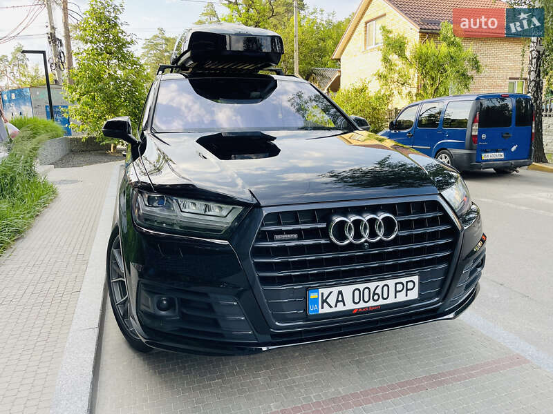 Внедорожник / Кроссовер Audi Q7 2017 в Киеве