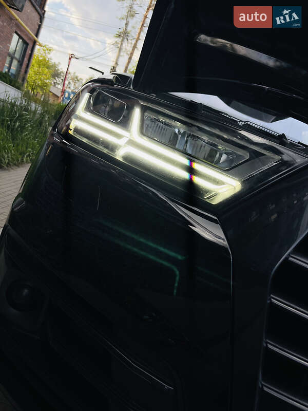 Внедорожник / Кроссовер Audi Q7 2017 в Киеве