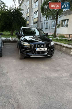 Внедорожник / Кроссовер Audi Q7 2012 в 