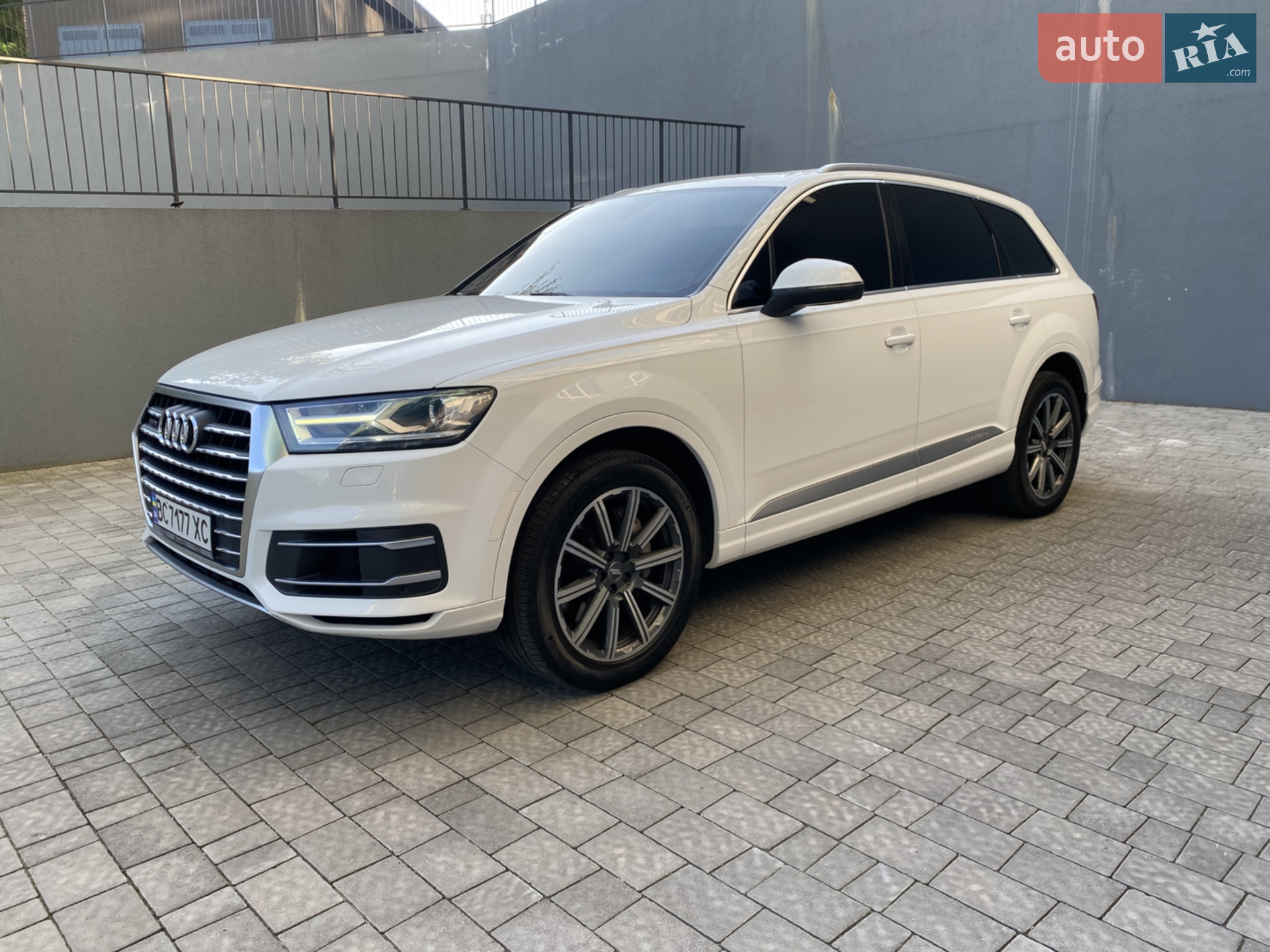 2016 Audi Q7 - мініатюра 2
