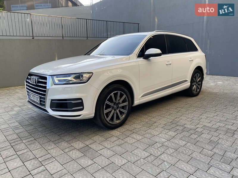 Audi Q7 2016
