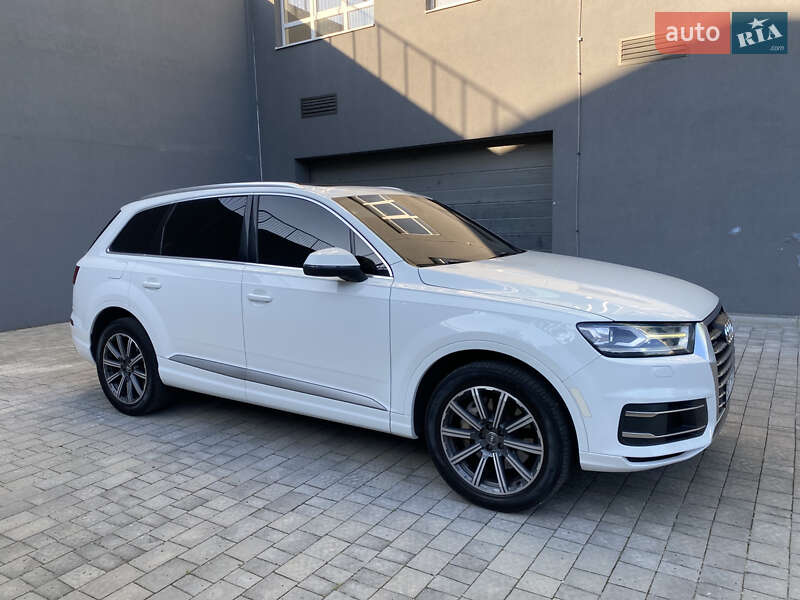 Audi Q7 2016