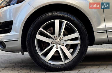 Внедорожник / Кроссовер Audi Q7 2014 в 