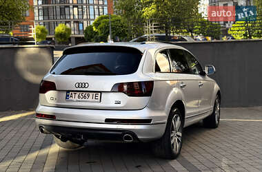 Внедорожник / Кроссовер Audi Q7 2014 в 