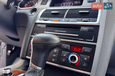 Внедорожник / Кроссовер Audi Q7 2014 в 