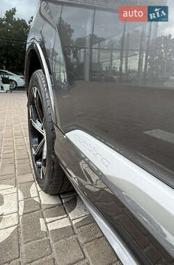 Внедорожник / Кроссовер Audi Q7 2024 в 