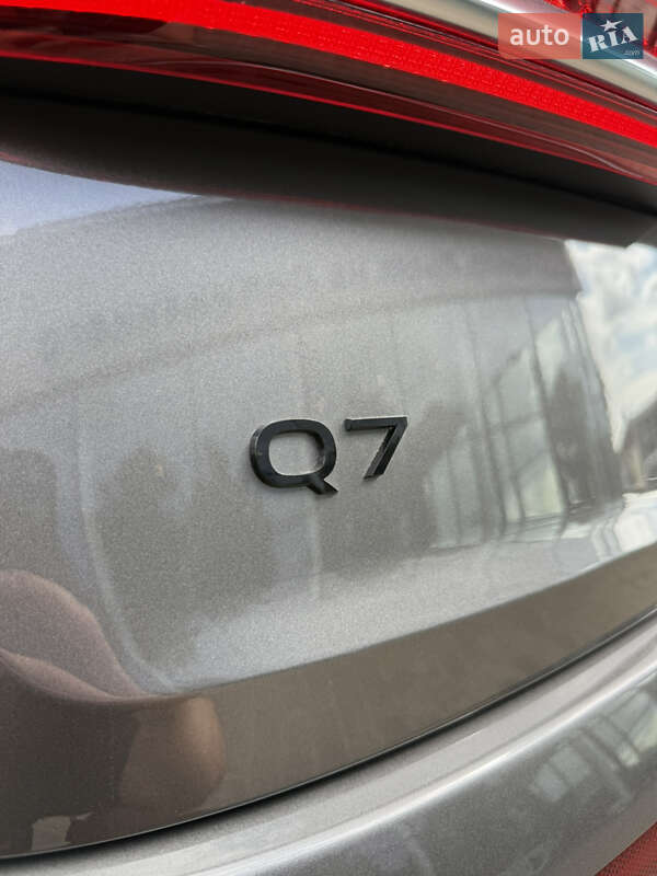 Внедорожник / Кроссовер Audi Q7 2024 в Львове