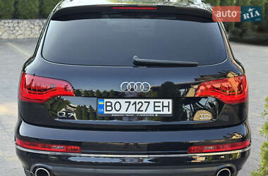 Внедорожник / Кроссовер Audi Q7 2015 в 