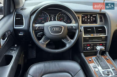 Внедорожник / Кроссовер Audi Q7 2015 в 