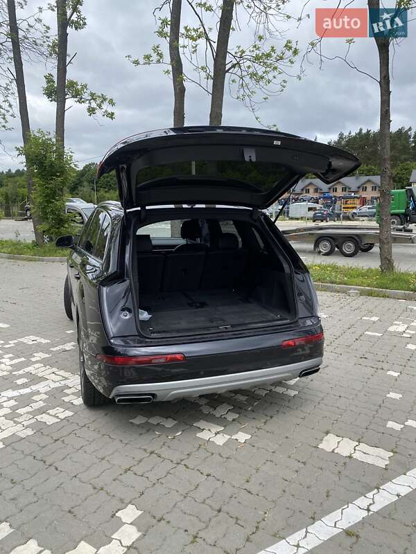 Внедорожник / Кроссовер Audi Q7 2016 в Львове