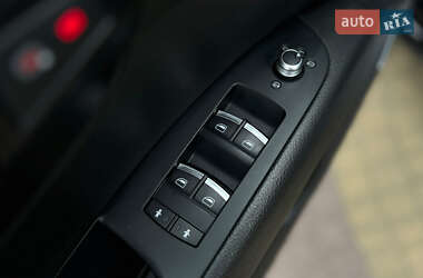 Внедорожник / Кроссовер Audi Q7 2012 в 