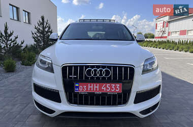Внедорожник / Кроссовер Audi Q7 2015 в 