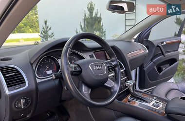 Внедорожник / Кроссовер Audi Q7 2015 в 