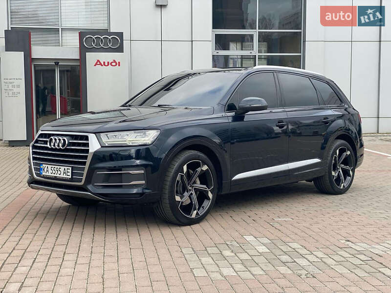 Позашляховик / Кросовер Audi Q7 2017 в Києві