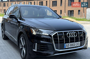 Внедорожник / Кроссовер Audi Q7 2020 в 