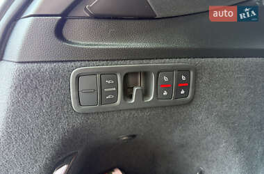 Внедорожник / Кроссовер Audi Q7 2020 в 