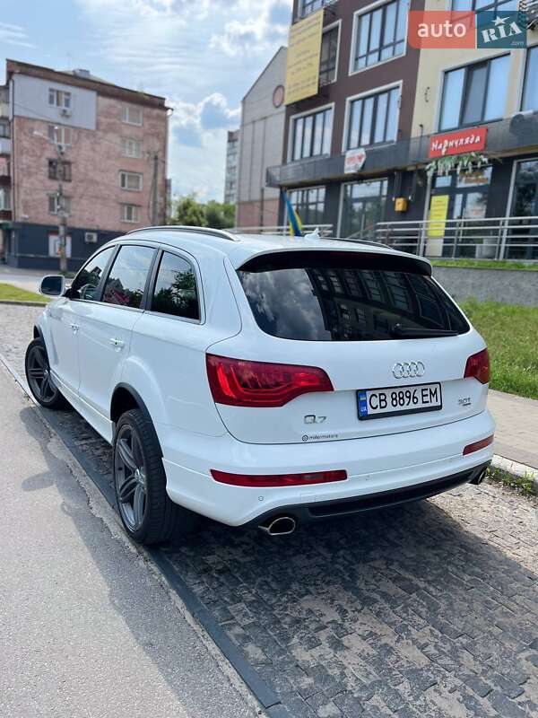 Внедорожник / Кроссовер Audi Q7 2014 в Чернигове