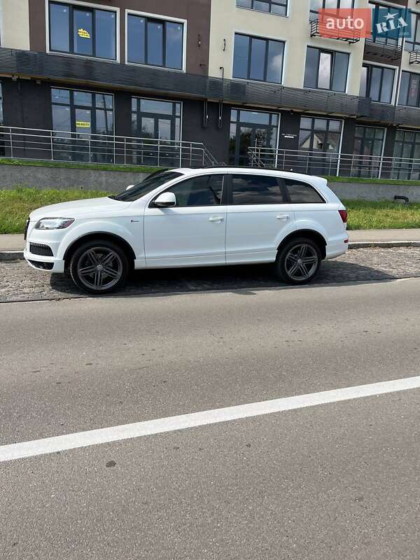 Внедорожник / Кроссовер Audi Q7 2014 в Чернигове
